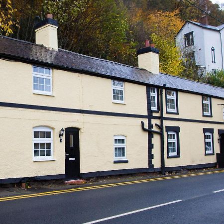 Minafon Villa Llangollen Eksteriør bilde